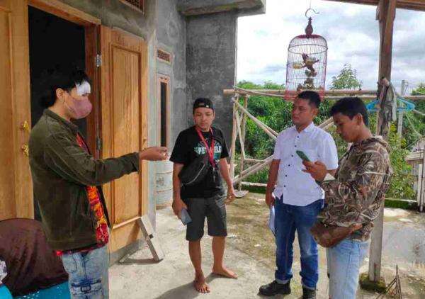 Aksi Perampokan di Karanganyar Terekam Kamera CCTV, Pelaku Sempat Lukai Salah Satu Korban Aksi Perampokan di Karanganyar Terekam Kamera CCTV, Pelaku Sempat Lukai Salah Satu Korban