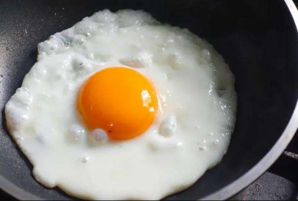 Telur Ceplok atau Dadar, Mana yang Gizinya Lebih Tinggi? Ini Penjelasannya Telur Ceplok atau Dadar, Mana yang Gizinya Lebih Tinggi? Ini Penjelasannya