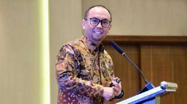 Istana Bantah Haji Isam Jadi Koordinator Penanganan Karhutla, Pemerintah Ungkap Pembagian Tugas Istana Bantah Haji Isam Jadi Koordinator Penanganan Karhutla, Pemerintah Ungkap Pembagian Tugas