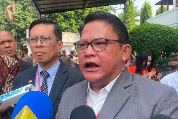 Hakim Kabulkan Eksepsi Dokter Tifa, Pengacara Jokowi Yakin Sidang Tetap Lanjut Hakim Kabulkan Eksepsi Dokter Tifa, Pengacara Jokowi Yakin Sidang Tetap Lanjut