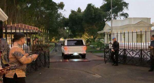 Menteri hingga Wamen Kabinet Merah Putih Tiba di Istana Bogor Jelang Rapat Kabinet Menteri hingga Wamen Kabinet Merah Putih Tiba di Istana Bogor Jelang Rapat Kabinet