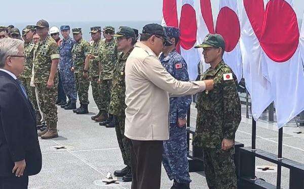 Menhan Lepas Pasukan Bela Diri Jepang usai Misi Pemadaman Karhutla di Kalbar Menhan Lepas Pasukan Bela Diri Jepang usai Misi Pemadaman Karhutla di Kalbar
