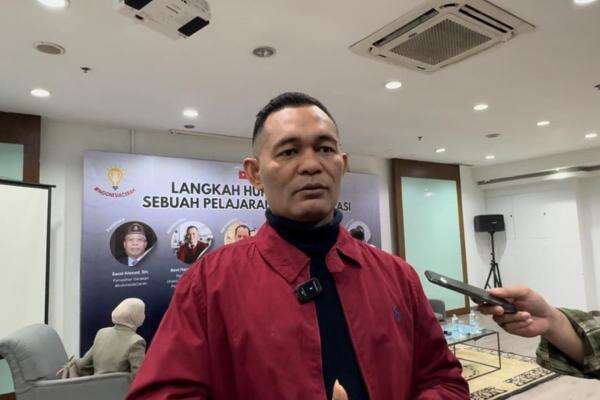 Boni Hargens Apresiasi Komitmen Kemanusiaan Jenderal Sigit Boni Hargens Apresiasi Komitmen Kemanusiaan Jenderal Sigit