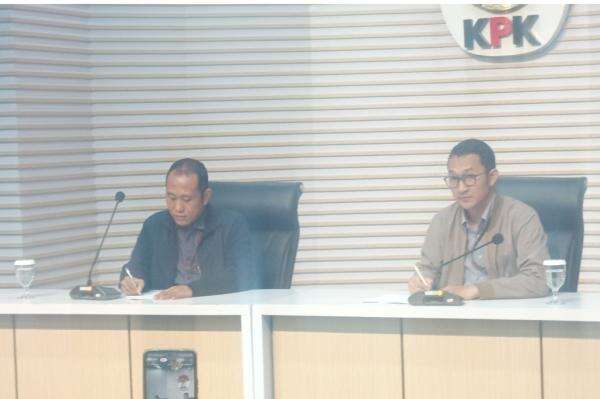 KPK Tahan 7 Tersangka Suap Proyek Jalan BBPJN Sumut, Dugaan Fee Capai Rp3,49 Miliar KPK Tahan 7 Tersangka Suap Proyek Jalan BBPJN Sumut, Dugaan Fee Capai Rp3,49 Miliar