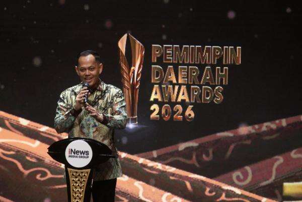 Buka Pemimpin Daerah Awards 2026, Kepala BPPIK Tekankan Karakter Bangsa dan Media Arus Utama Buka Pemimpin Daerah Awards 2026, Kepala BPPIK Tekankan Karakter Bangsa dan Media Arus Utama