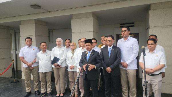 Bahlil Ungkap Alasan Prabowo Bentuk Kemenko Hilirisasi dan Transisi Energi Bahlil Ungkap Alasan Prabowo Bentuk Kemenko Hilirisasi dan Transisi Energi