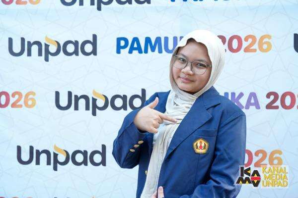 Cerita Queenzha, Mahasiswa Termuda Unpad yang Berhasil Masuk Kedokteran Gigi Cerita Queenzha, Mahasiswa Termuda Unpad yang Berhasil Masuk Kedokteran Gigi