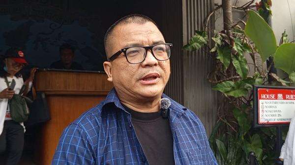 Jelang Sidang PHPU Syarat Pendidikan Gibran, Denny Indrayana Masih Rahasiakan Sosok 5 Saksi dan Ahli Jelang Sidang PHPU Syarat Pendidikan Gibran, Denny Indrayana Masih Rahasiakan Sosok 5 Saksi dan Ahli