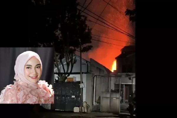 Rumah Anisa Rahma 80 Persen Terbakar, Ruang Berisi 3.500 Al-Quran Tetap Utuh Rumah Anisa Rahma 80 Persen Terbakar, Ruang Berisi 3.500 Al-Quran Tetap Utuh