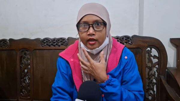 Diduga Kain Kasa Tertinggal Setelah Operasi Sinus, Buruh Pabrik di Karawang Alami Infeksi Diduga Kain Kasa Tertinggal Setelah Operasi Sinus, Buruh Pabrik di Karawang Alami Infeksi