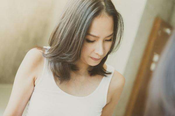 Tenyata Ini Penyebab Rambut Beruban di Usia 20an, Simak Cara Menyiasatinya Tenyata Ini Penyebab Rambut Beruban di Usia 20an, Simak Cara Menyiasatinya