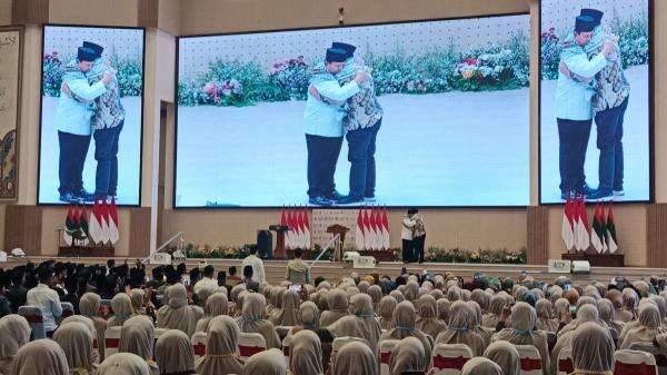 Prabowo Teriakkan Free Palestine di Pondok Modern Darussalam Gontor Prabowo Teriakkan Free Palestine di Pondok Modern Darussalam Gontor