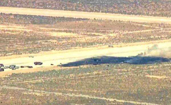 Penampakan Pesawat Pengebom B-52 AS Jatuh dan Meledak, Hancur Tak Berbekas Penampakan Pesawat Pengebom B-52 AS Jatuh dan Meledak, Hancur Tak Berbekas