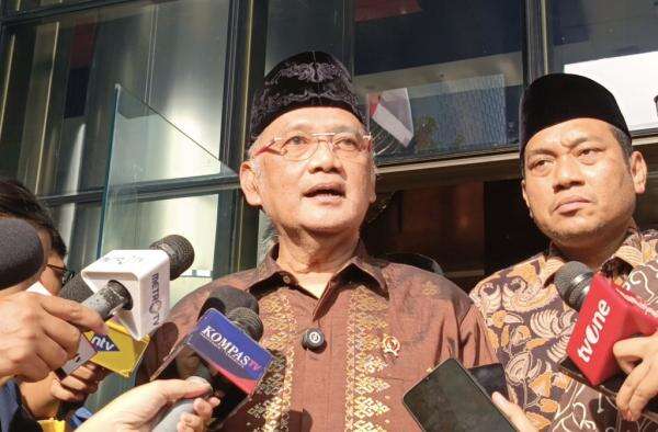 Menhaj Buka Peluang Biaya Haji 2027 Turun, asal Harga Minyak Dunia Terus Merosot Menhaj Buka Peluang Biaya Haji 2027 Turun, asal Harga Minyak Dunia Terus Merosot
