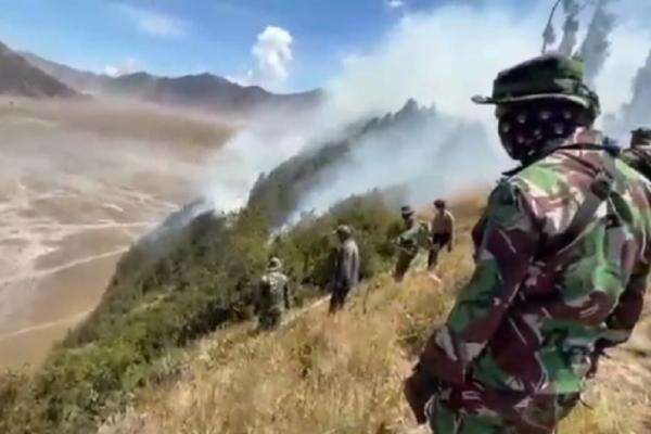 Gunung Bromo Ditutup Total Akibat Karhutla Makin Meluas Gunung Bromo Ditutup Total Akibat Karhutla Makin Meluas