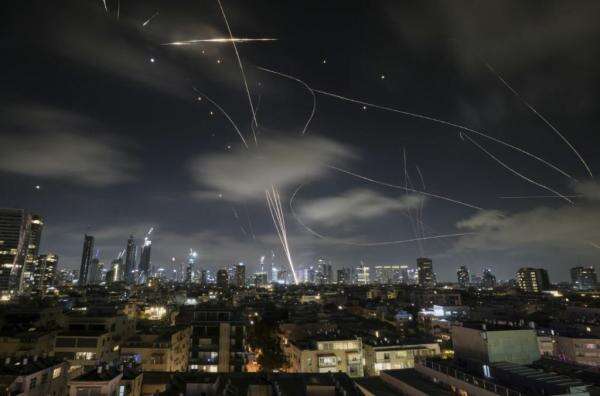 Israel Akui Dibom Habis-habisan Iran: Belum Pernah Terjadi Sebelumnya Israel Akui Dibom Habis-habisan Iran: Belum Pernah Terjadi Sebelumnya