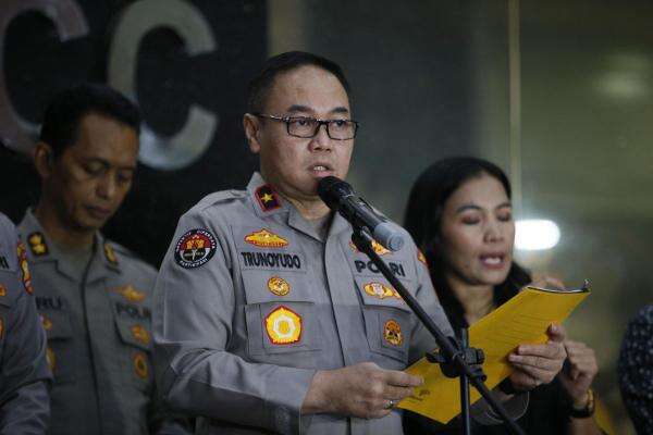 Polri Klaim Gunakan Cara Baru Tangani Karhutla Gambut di Kalimantan Polri Klaim Gunakan Cara Baru Tangani Karhutla Gambut di Kalimantan