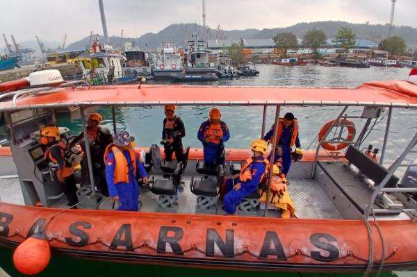 Polda Lampung Perkuat Pencarian 5 Jurnalis Hilang di Selat Sunda, Kapal Patroli Dikerahkan Polda Lampung Perkuat Pencarian 5 Jurnalis Hilang di Selat Sunda, Kapal Patroli Dikerahkan