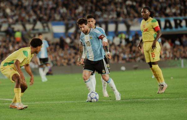 Lionel Messi Cetak Gol dan 2 Assist di Laga Perpisahan, Argentina Bantai Benin Lionel Messi Cetak Gol dan 2 Assist di Laga Perpisahan, Argentina Bantai Benin