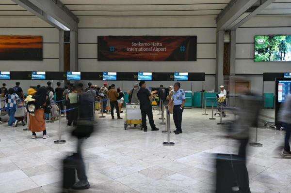 Detik-Detik Bandara Soetta Tutup Total saat Erupsi Anak Krakatau, Rugi Rp40 Miliar Detik-Detik Bandara Soetta Tutup Total saat Erupsi Anak Krakatau, Rugi Rp40 Miliar