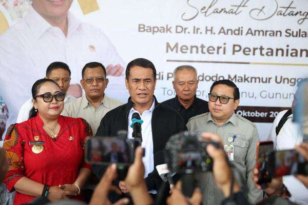 Mentan Amran Kirim Surat ke Kapolri: Minta Mafia Pangan Diberangus Mentan Amran Kirim Surat ke Kapolri: Minta Mafia Pangan Diberangus
