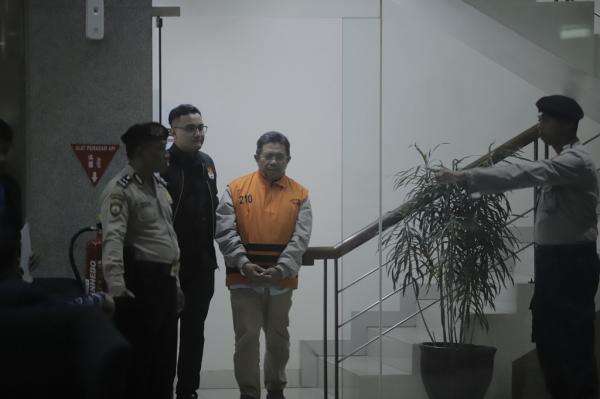 KPK Ungkap Modus Korupsi Bupati Lombok Barat, Atur Proyek hingga Terima Suap KPK Ungkap Modus Korupsi Bupati Lombok Barat, Atur Proyek hingga Terima Suap