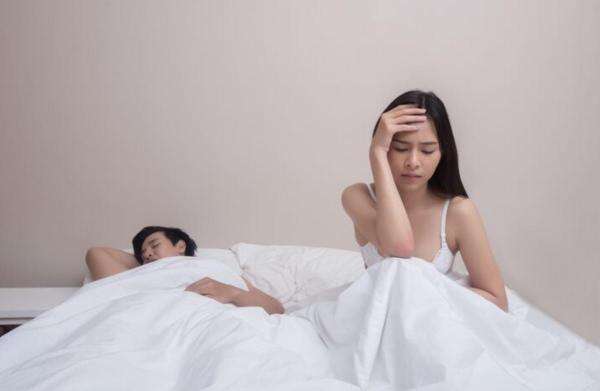 6 Biang Kerok yang Bikin Orang Susah Tidur Tiap Malam 6 Biang Kerok yang Bikin Orang Susah Tidur Tiap Malam