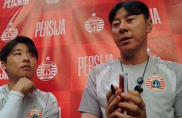 Shin Tae-yong Tuntut Keadilan jika Persija Tak Bisa Jamu Persib Bandung di Jakarta: Pantang Untungkan 1 Pihak! Shin Tae-yong Tuntut Keadilan jika Persija Tak Bisa Jamu Persib Bandung di Jakarta: Pantang Untungkan 1 Pihak!