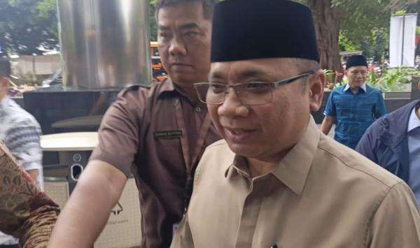 Ditetapkan Tersangka Kasus Korupsi Kuota Haji, Gus Yaqut Akan Hormati Proses Hukum Ditetapkan Tersangka Kasus Korupsi Kuota Haji, Gus Yaqut Akan Hormati Proses Hukum