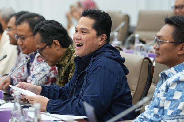 DPR Usul Pertamina Bagi-Bagi Pertamax Gratis, Ini Kata Erick Thohir DPR Usul Pertamina Bagi-Bagi Pertamax Gratis, Ini Kata Erick Thohir