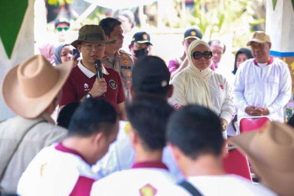 Sugiono Sebut Program ASRI Prabowo Bisa Perkuat Daya Tarik Indonesia di Mata Dunia Sugiono Sebut Program ASRI Prabowo Bisa Perkuat Daya Tarik Indonesia di Mata Dunia
