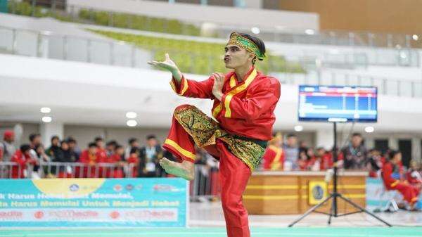 Persiapan Atlet Kategori Seni di Turnamen Nasional 1 Tapak Suci UMS, Wajah Dirias agar Ekspresif