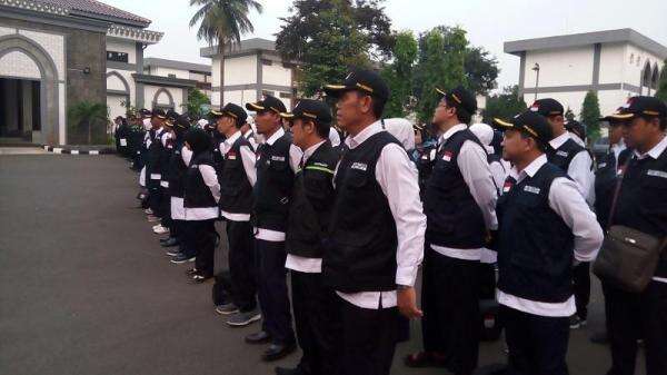 Terkuak! Puluhan Jemaah Haji Diberangkatkan Pakai Kuota Petugas Terkuak! Puluhan Jemaah Haji Diberangkatkan Pakai Kuota Petugas