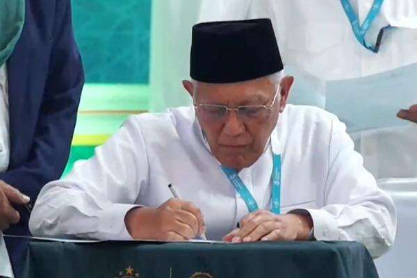 Gus Kikin Terpilih Jadi Ketum PBNU, Wajib Teken Pakta Integritas NU Gus Kikin Terpilih Jadi Ketum PBNU, Wajib Teken Pakta Integritas NU
