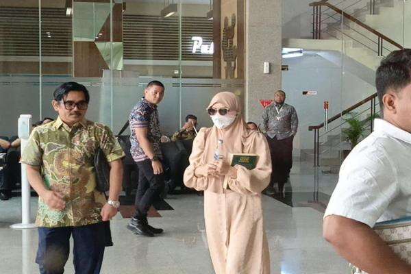 KPK Periksa Eks Bupati Kukar Rita Widyasari terkait Kasus TPPU KPK Periksa Eks Bupati Kukar Rita Widyasari terkait Kasus TPPU
