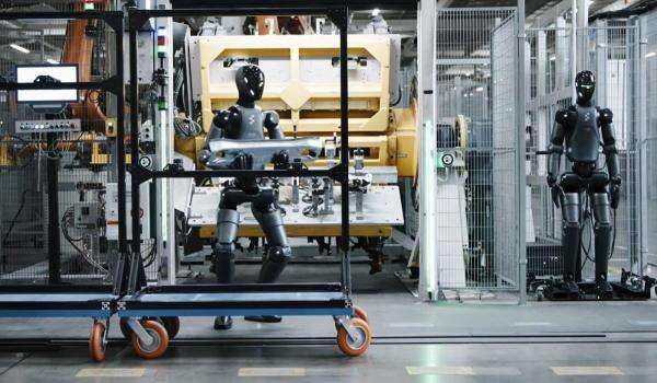 Robot Humanoid Mulai Gantikan Pekerja Pabrik, tapi Masih Kalah Cepat dari Manusia Robot Humanoid Mulai Gantikan Pekerja Pabrik, tapi Masih Kalah Cepat dari Manusia