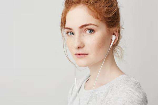 Tren Balik ke Masa Lalu, Gen Z Kini Gemar Pakai Earphone Kabel Lagi daripada TWS Tren Balik ke Masa Lalu, Gen Z Kini Gemar Pakai Earphone Kabel Lagi daripada TWS
