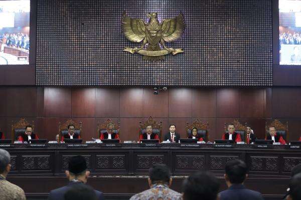 Alasan MK Tak Bisa Diskualifikasi Gibran meski Tak Ada Bukti Ijazah Setara SMA: Statusnya Bukan Cawapres Lagi Alasan MK Tak Bisa Diskualifikasi Gibran meski Tak Ada Bukti Ijazah Setara SMA: Statusnya Bukan Cawapres Lagi