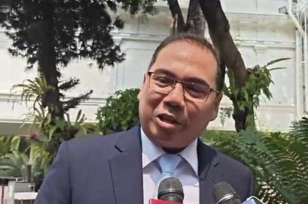 Rektor IPB Alim Setiawan Slamet Merapat ke Istana, Ada Apa? Rektor IPB Alim Setiawan Slamet Merapat ke Istana, Ada Apa?