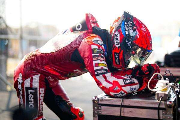 Marc Marquez Nyaris Tumbang Usai Menang Sprint Race MotoGP Mandalika 2026: Kepala Saya Pusing Marc Marquez Nyaris Tumbang Usai Menang Sprint Race MotoGP Mandalika 2026: Kepala Saya Pusing