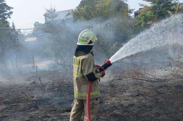 65 Kebakaran Terjadi sejak Juli, Damkar Minta Warga Jakut-Kepulauan Seribu Tak Bakar Sampah 65 Kebakaran Terjadi sejak Juli, Damkar Minta Warga Jakut-Kepulauan Seribu Tak Bakar Sampah