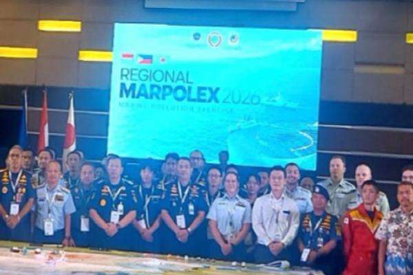 Pelabuhan Bitung Gelar Latihan Penanggulangan Pencemaran Laut oleh 3 Negara Pelabuhan Bitung Gelar Latihan Penanggulangan Pencemaran Laut oleh 3 Negara