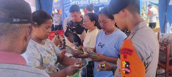 Dirikan Tenda dan Dapur Umum untuk Pengungsi Gempa NTT, Kemensos Sediakan 15.438 Porsi Makanan Dirikan Tenda dan Dapur Umum untuk Pengungsi Gempa NTT, Kemensos Sediakan 15.438 Porsi Makanan