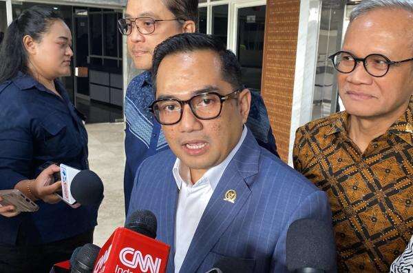 Komisi II DPR Segera Bentuk Panja, Godok Naskah Akademik dan Draf Revisi UU Pemilu Komisi II DPR Segera Bentuk Panja, Godok Naskah Akademik dan Draf Revisi UU Pemilu
