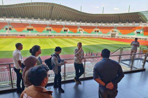 Kualitas Rumput Stadion Pakansari Dapat Perhatian Khusus Jelang Piala AFF 2026 Kualitas Rumput Stadion Pakansari Dapat Perhatian Khusus Jelang Piala AFF 2026