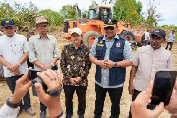 Rehabilitasi 95 Ha Sawah Rusak Berat di Pidie Akibat Bencana Ditargetkan Rampung 30 Hari Rehabilitasi 95 Ha Sawah Rusak Berat di Pidie Akibat Bencana Ditargetkan Rampung 30 Hari