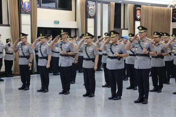 Wajah Baru! 19 Kapolda Era Kapolri Jenderal Suyudi usai Pelantikan di Mabes Polri Wajah Baru! 19 Kapolda Era Kapolri Jenderal Suyudi usai Pelantikan di Mabes Polri