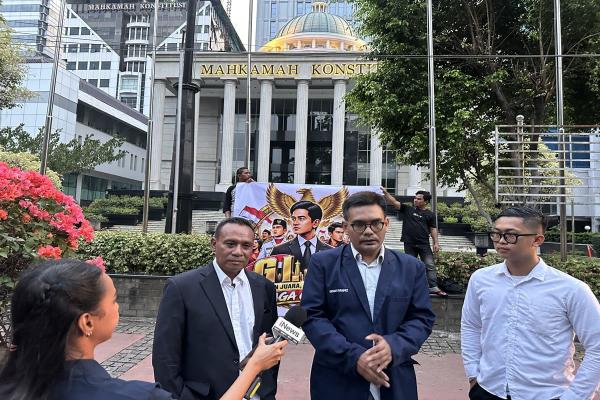 Relawan Tegaskan Lawan Kelompok Mana pun yang Ingin Makzulkan Wapres Gibran Relawan Tegaskan Lawan Kelompok Mana pun yang Ingin Makzulkan Wapres Gibran