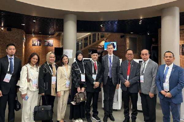 Delegasi Indonesia Soroti Digitalisasi Pemilu Rusia, dari E-Voting hingga CCTV Delegasi Indonesia Soroti Digitalisasi Pemilu Rusia, dari E-Voting hingga CCTV