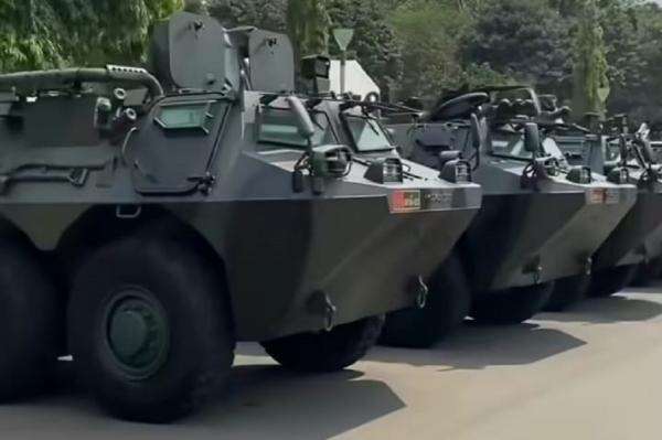 Viral Kendaraan Tempur Berjajar di Monas, Ini Kata Mabes TNI Viral Kendaraan Tempur Berjajar di Monas, Ini Kata Mabes TNI